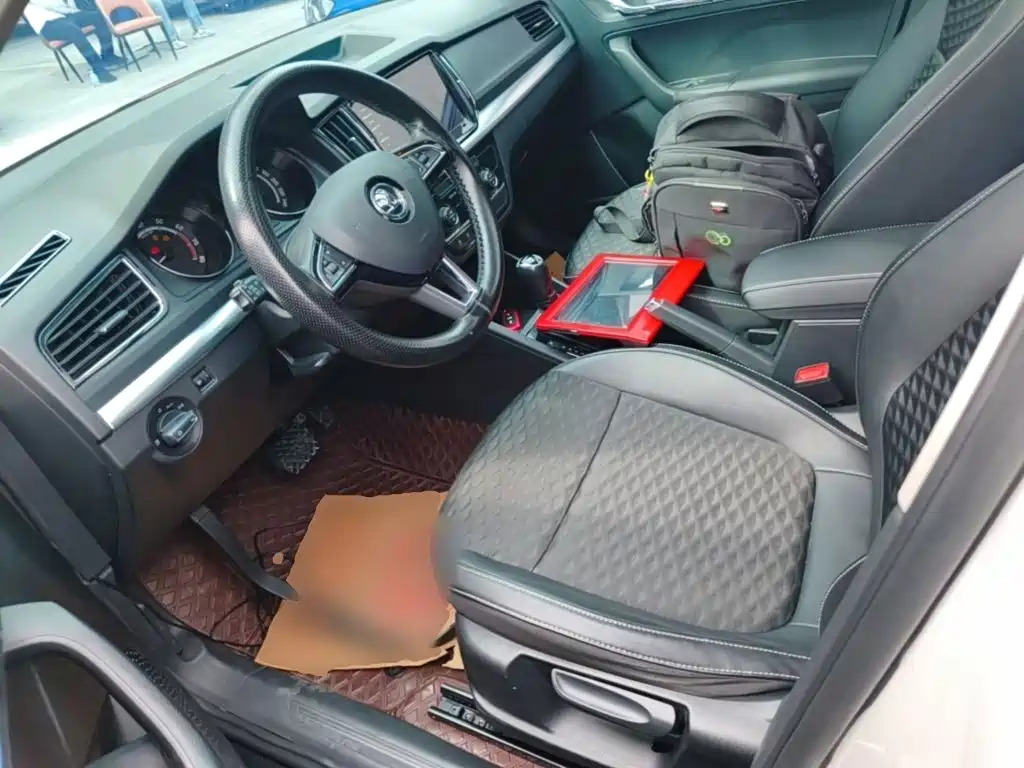 SKODA KOMICK