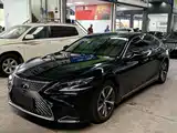 Фото 1 - Lexus LS