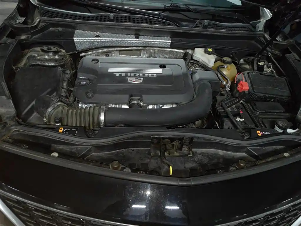 Cadillac XT4 2021 28T FWD Premium Edition фото 11