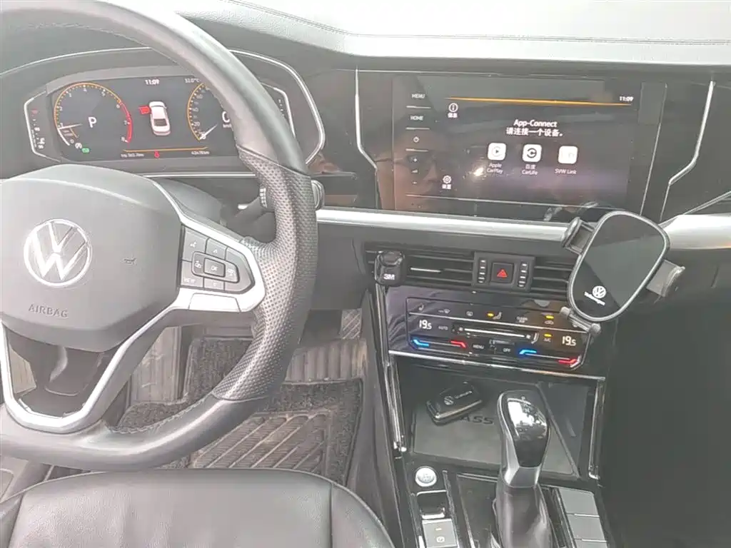 Volkswagen Passat 2022 330TSI Starlight Elite Edition фото 10