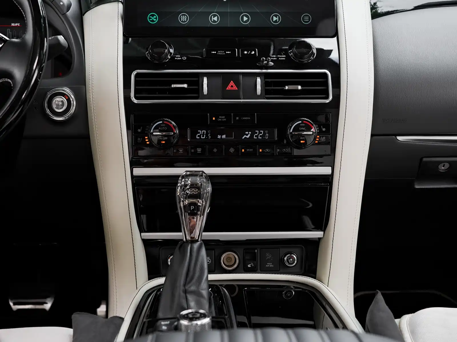 Фото 8 - Infiniti QX80