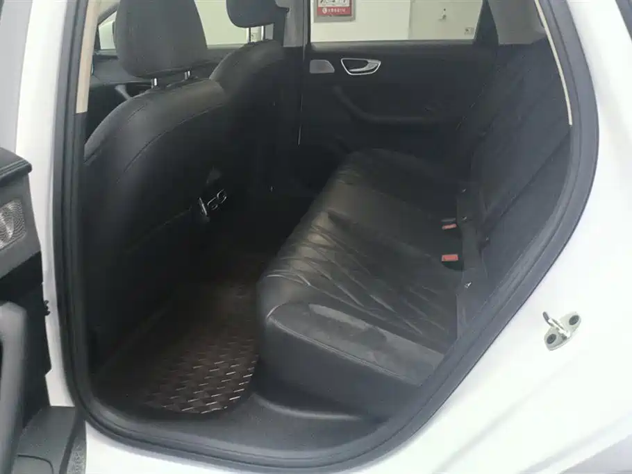 Roewe D7 2024 2023 DMH 125km Excellence Edition