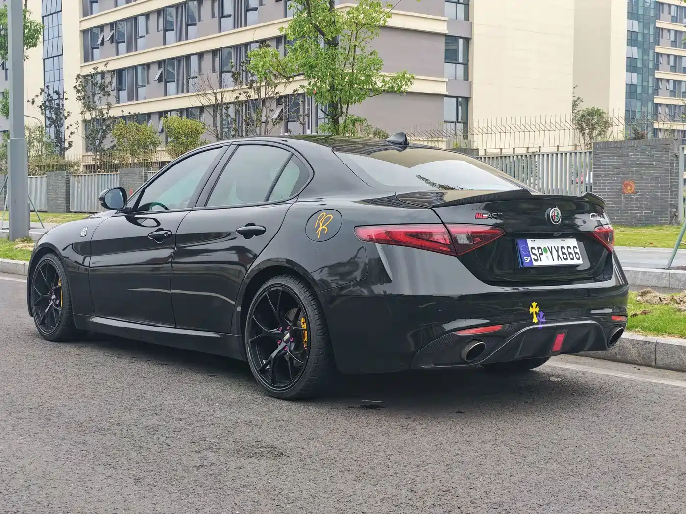 Alfa Romeo Giulia 2019 2017 2.0T 200HP Luxury Edition