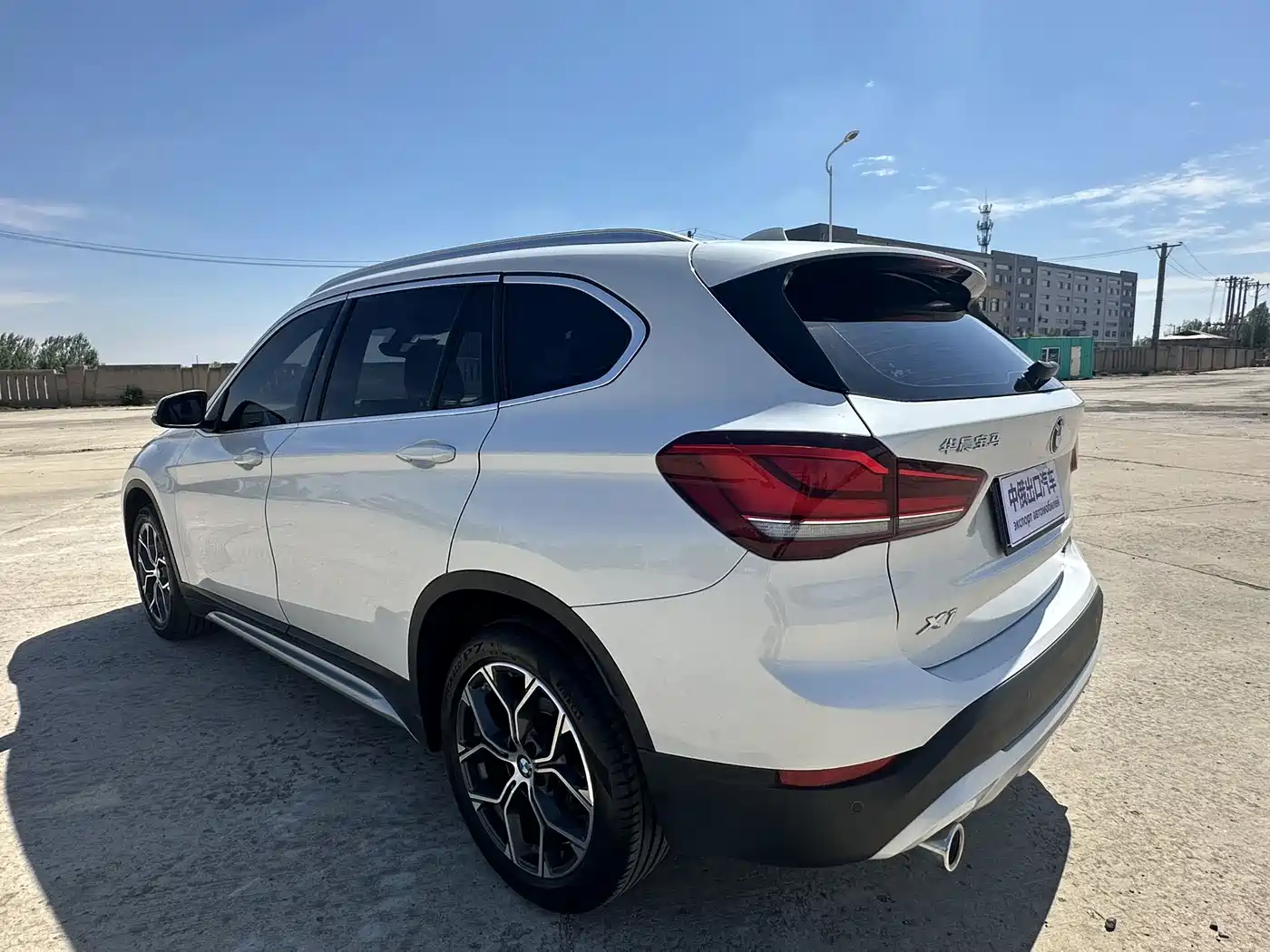 BMW X1 2022 sDrive20Li Premium фото 19