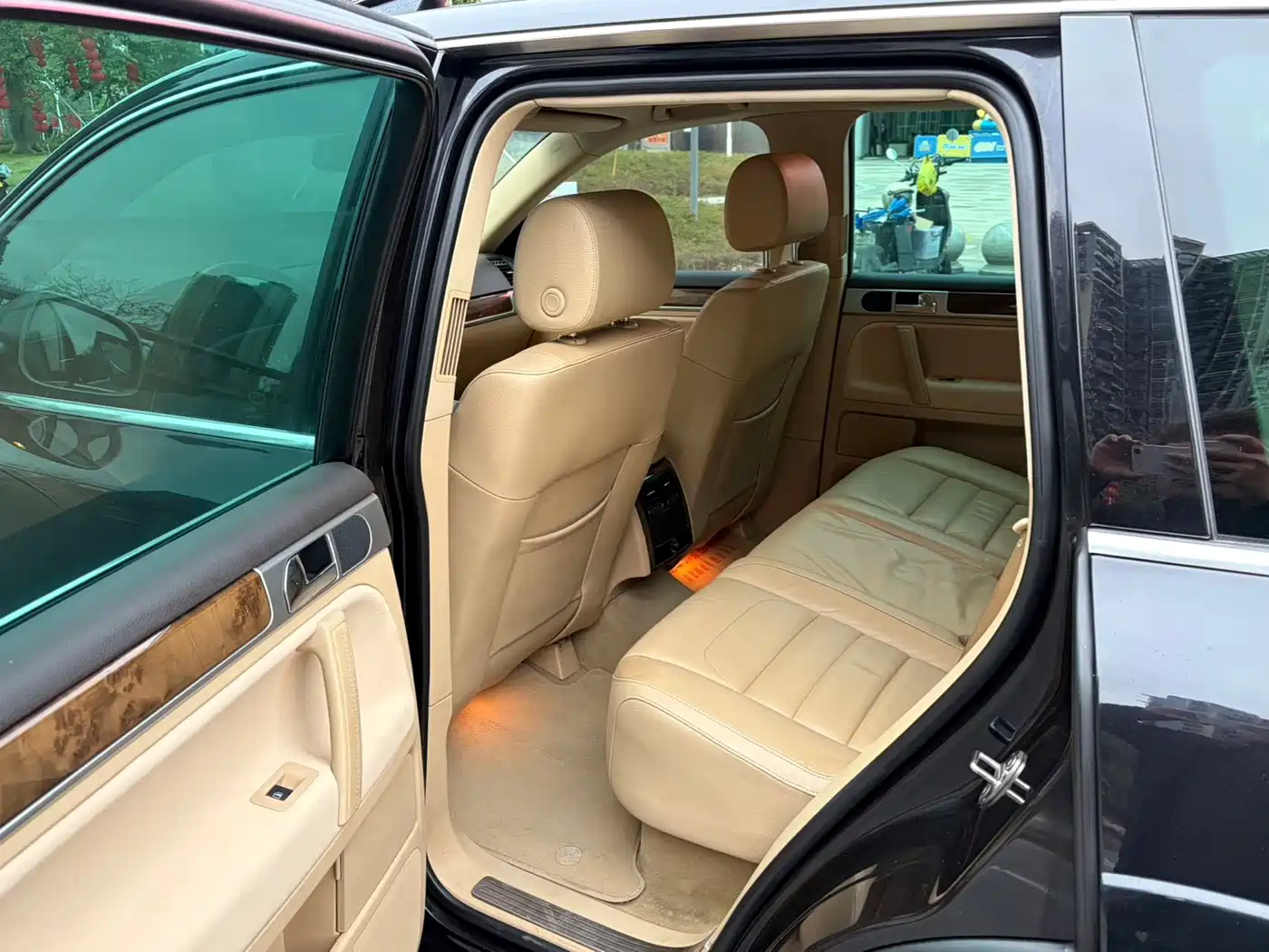 Volkswagen Touareg 2010 3.6 Limited Luxury Edition фото 6