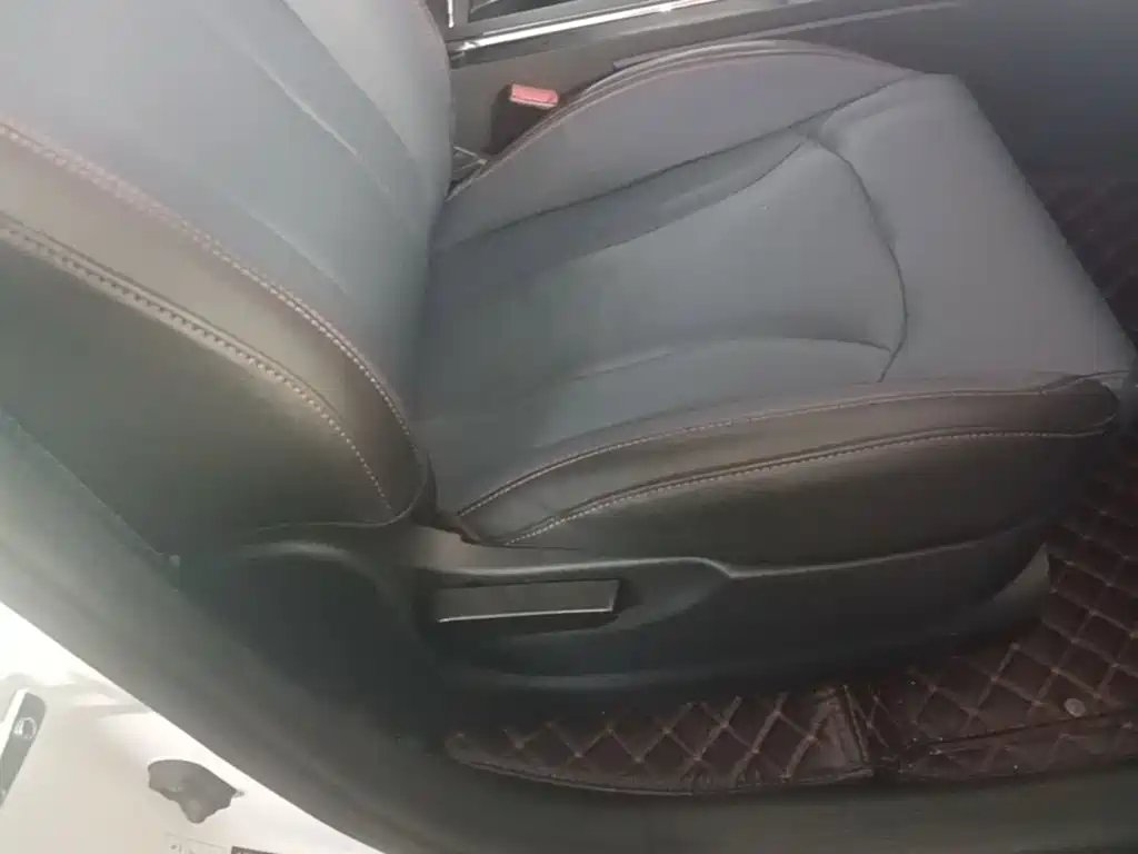 SWM Motor SWM G05 2021 2021 PRO 1.5T Automatic Luxury 7-seater