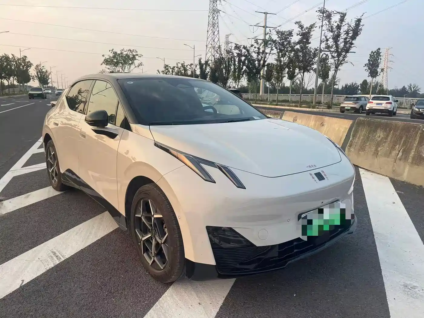 Lynk & Co Z20 2025