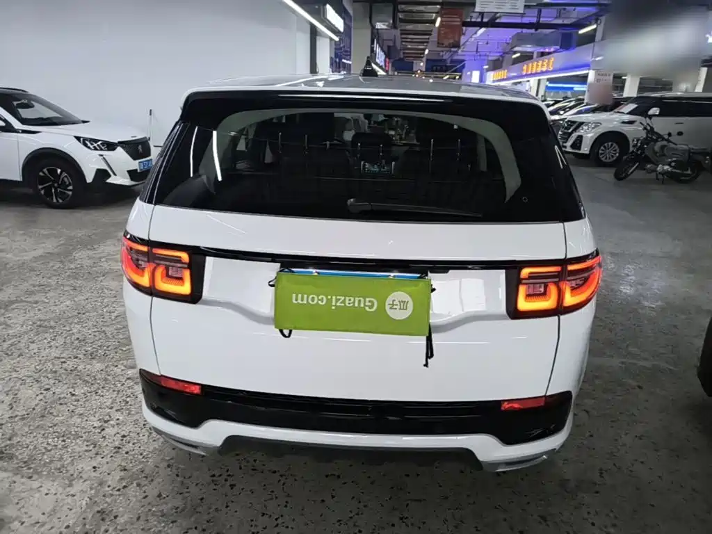 LAND ROVER DISCOVER SPORTS