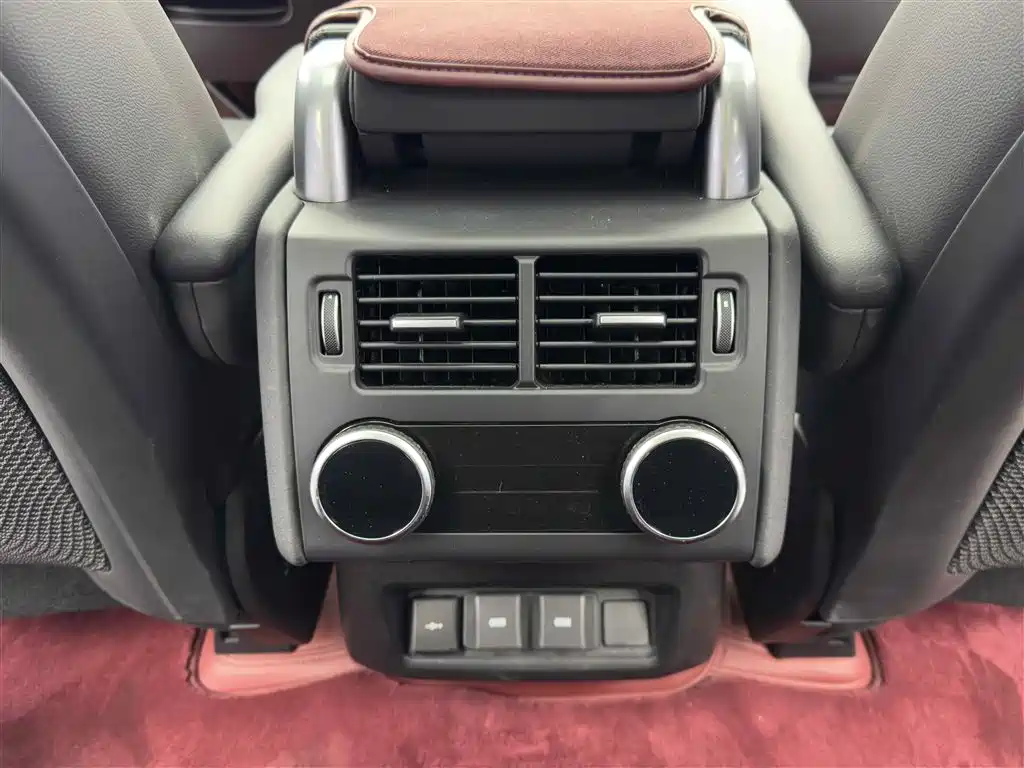 Фото 11 - Land Rover Discovery