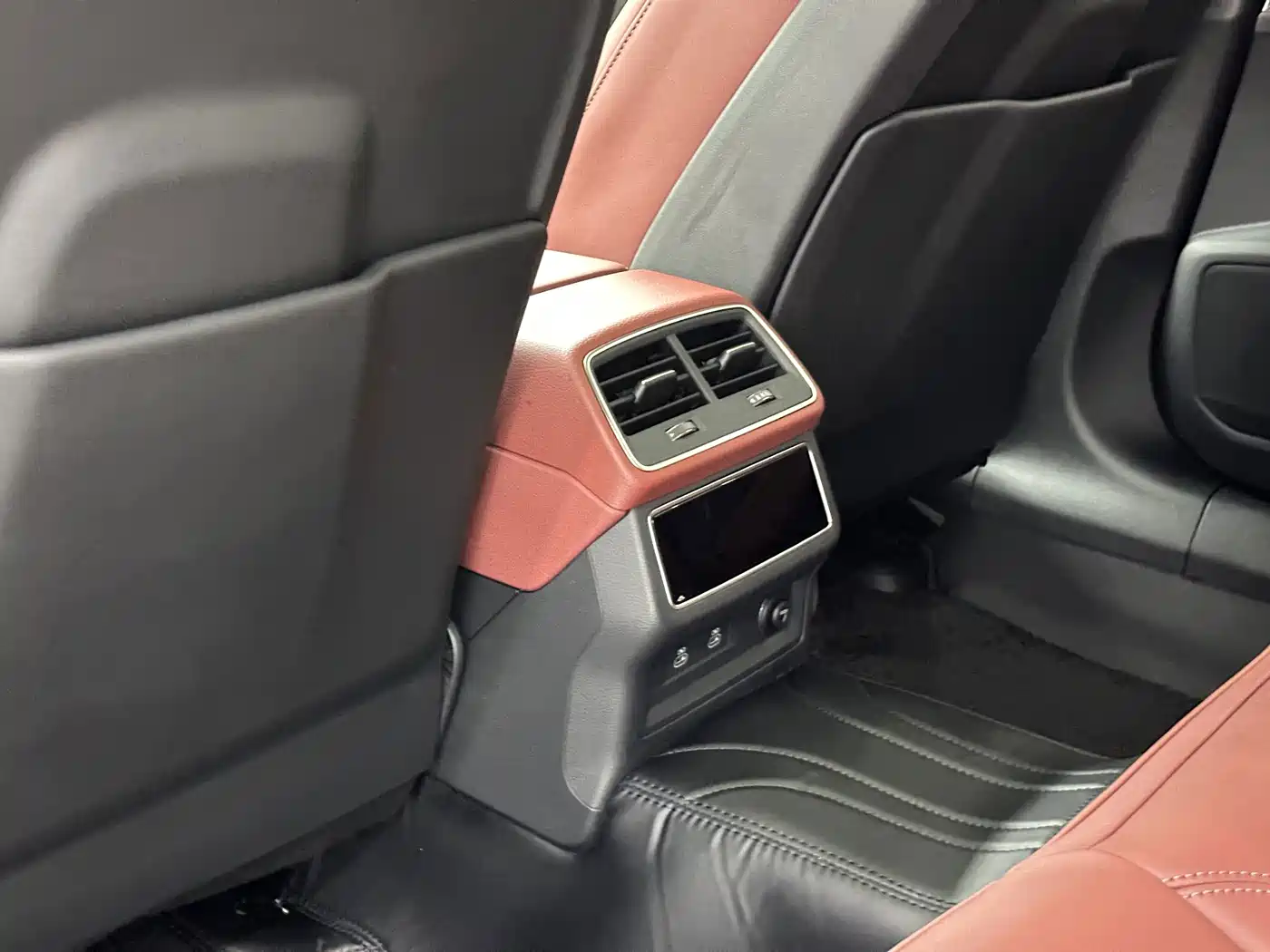 Audi A7L, миниатюра 19