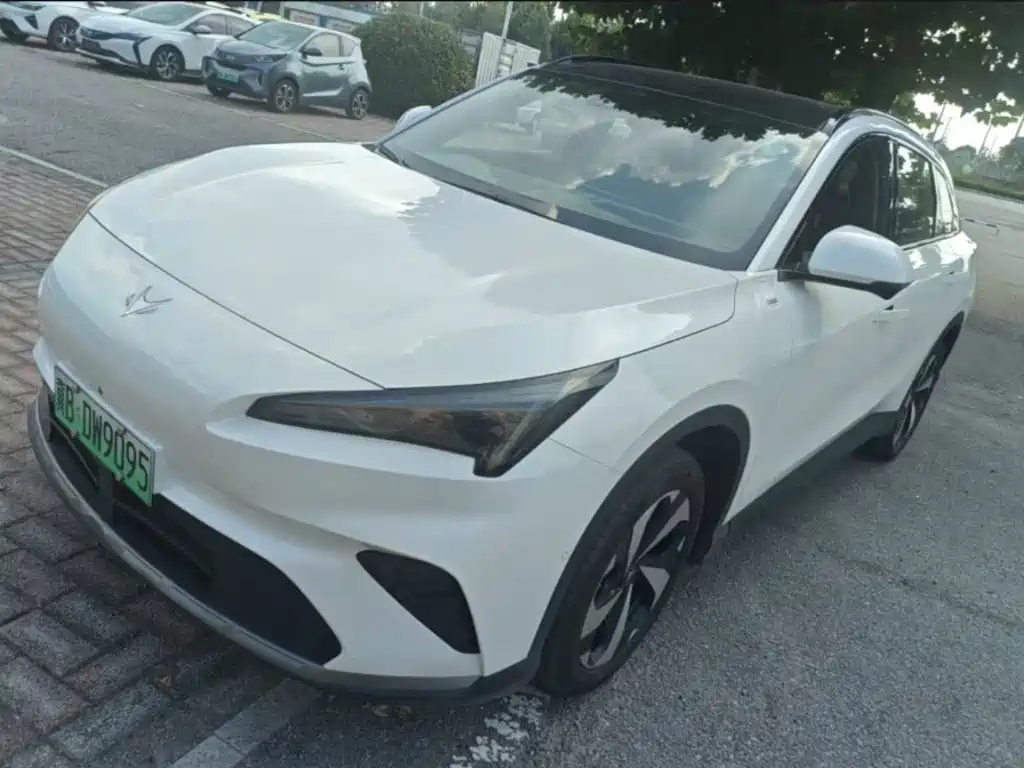 ARCFOX Alpha T5