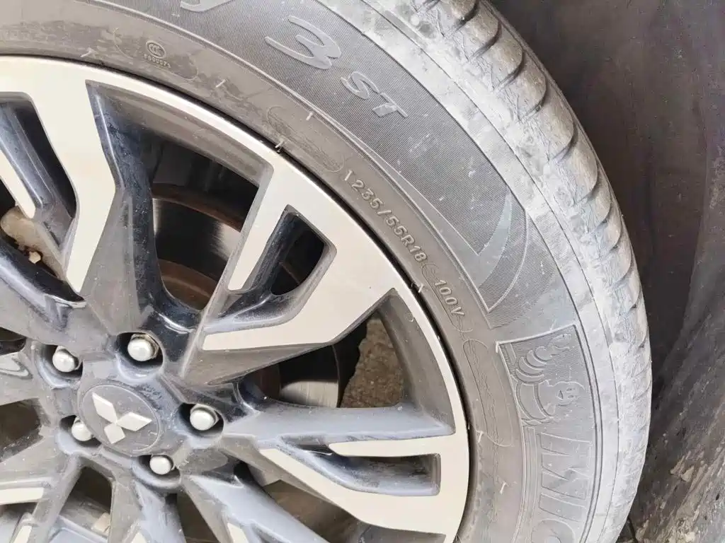 Фото 7 - Mitsubishi Outlander