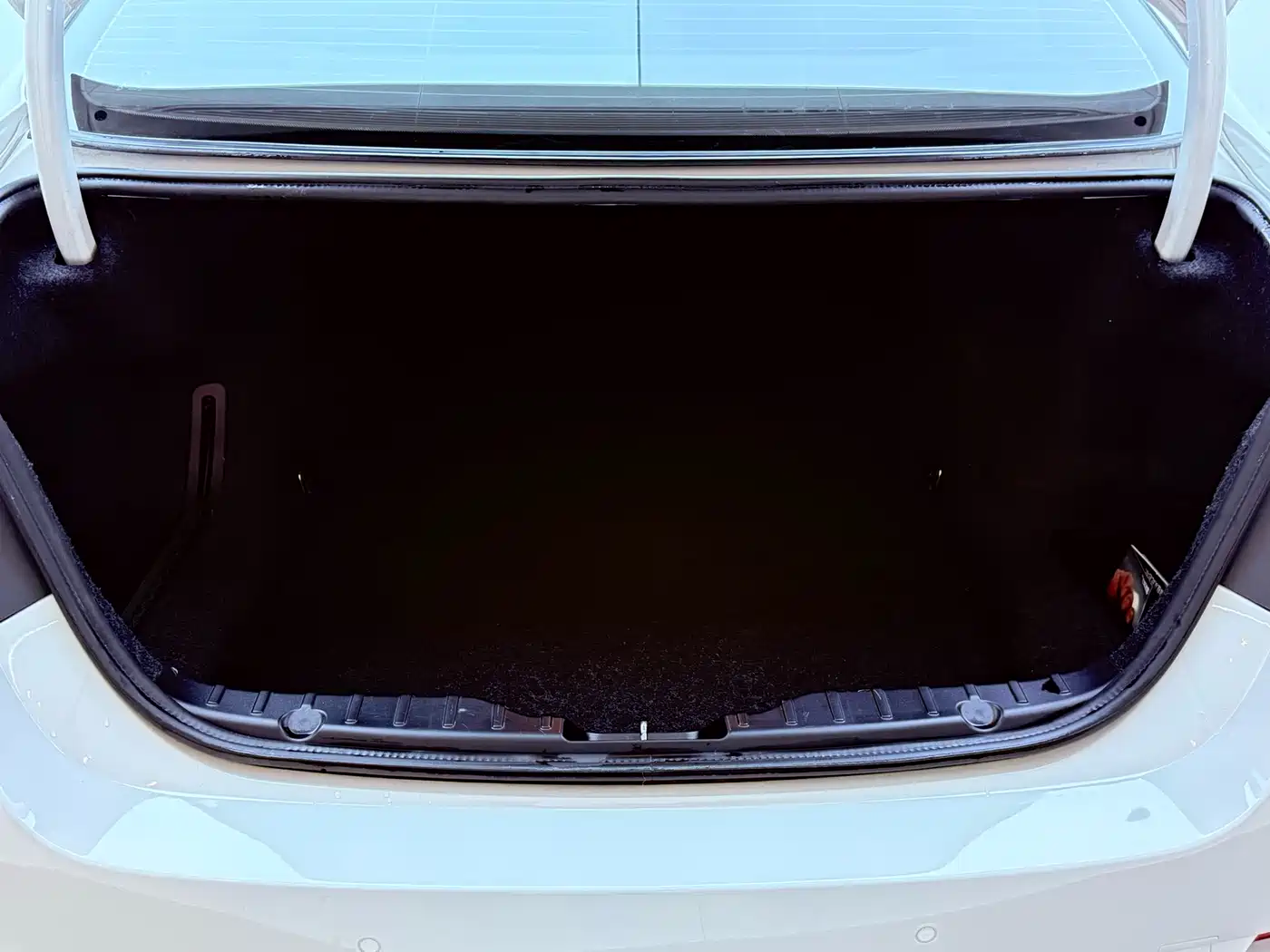 BMW 5 Series 2013 525Li Leadership фото 25