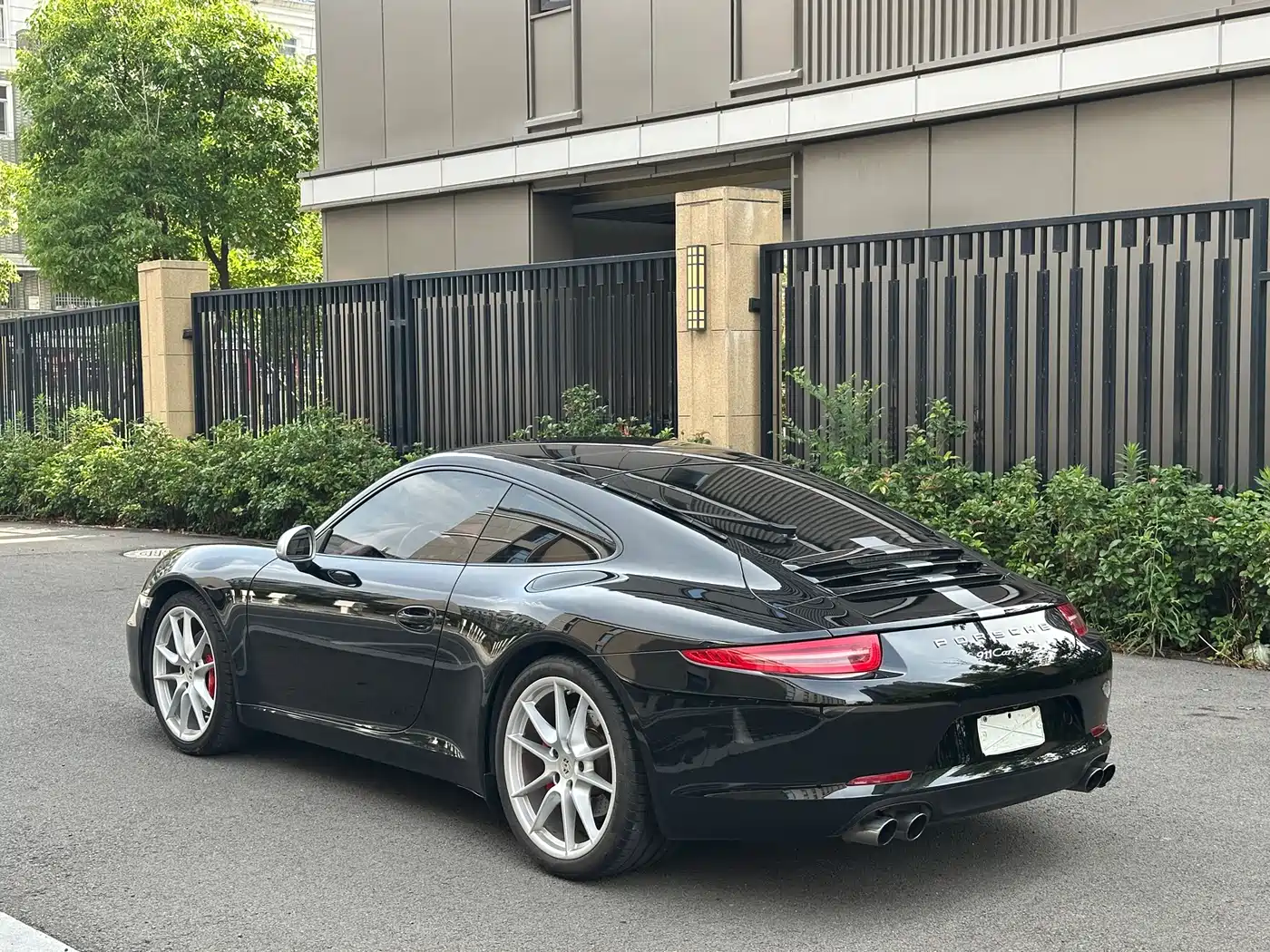 Porsche 911 2012 Carrera S 3.8L фото 20