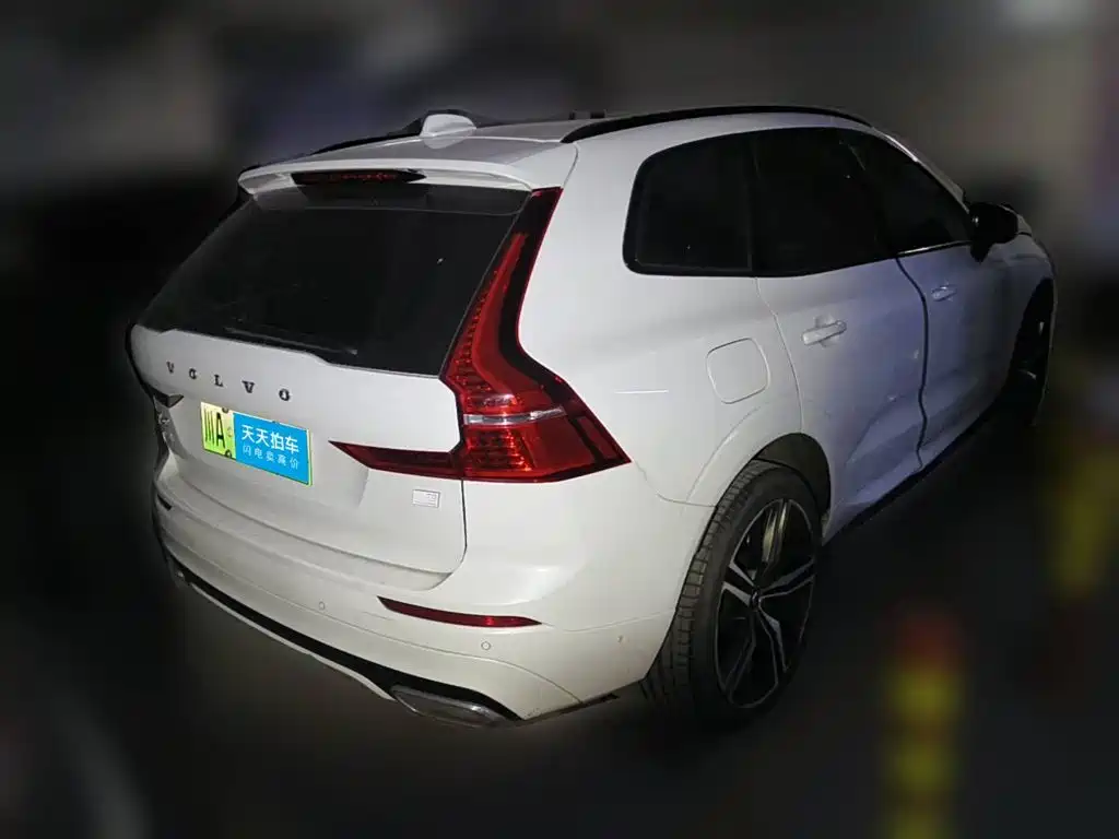 Volvo XC60 Plug-in Hybrid 2020 2021 T8 E-Drive Hybrid Inscription Sport