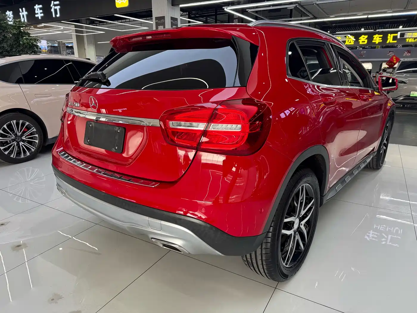 Mercedes-Benz GLA 2016 GLA 200 Fashion фото 21