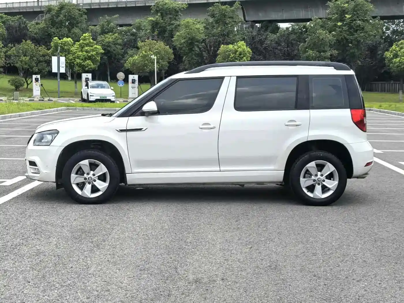 Škoda Yeti 2016 2016 1.4TSI DSG Forward Edition