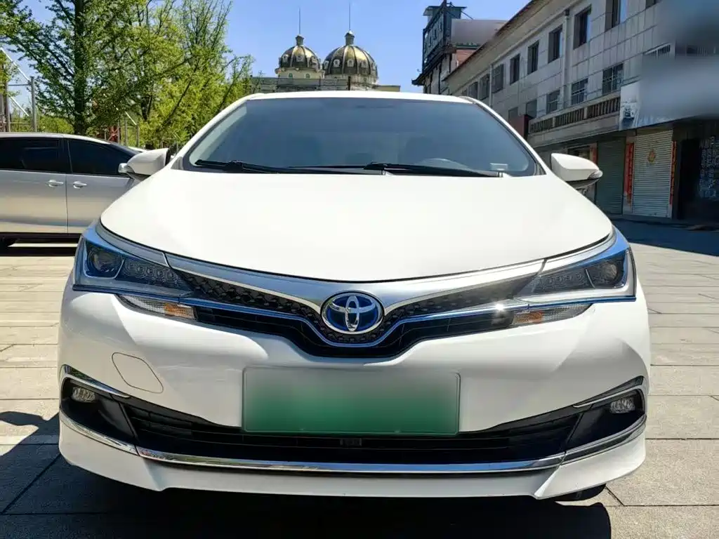 Toyota Corolla Twin Engine E+ 2020 2019 1.8L E-CVT Leading Edition