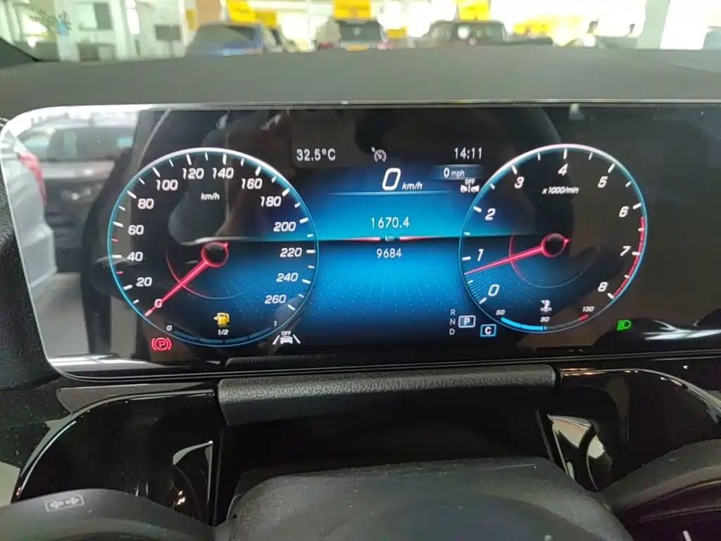Mercedes-Benz GLA 2024 2023 GLA 220