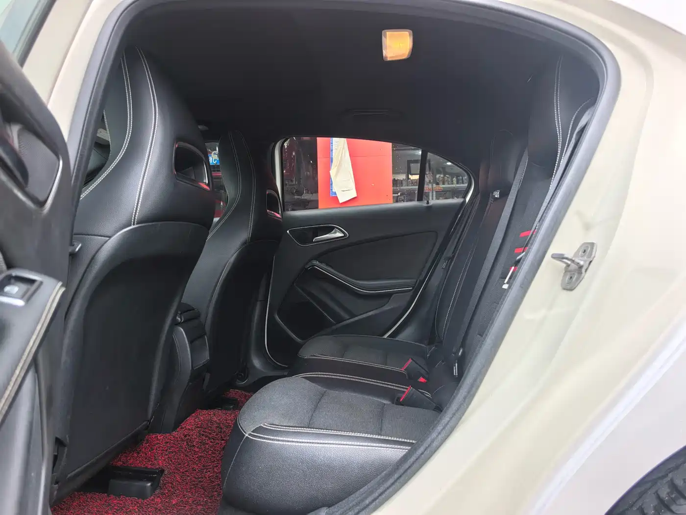 Mercedes-Benz A-Class (Import) 2016 A 200 Dynamic фото 6