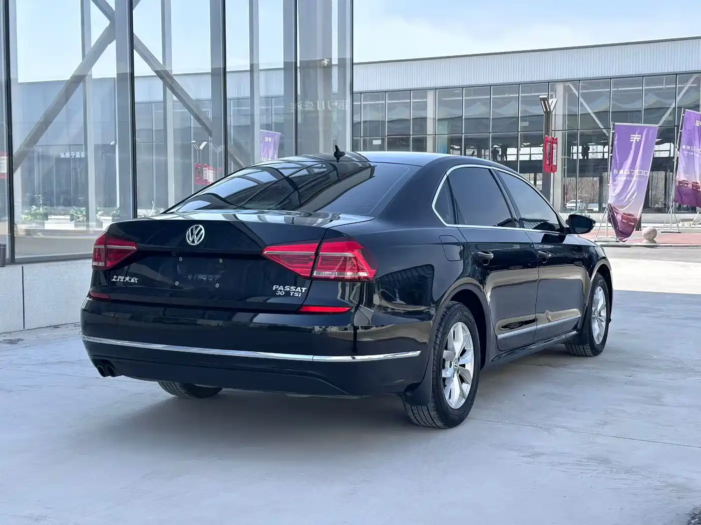 Volkswagen Passat 2015 1.8TSI Automatic Prestige Edition фото 9