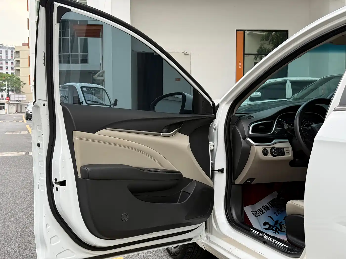 Buick Excelle 2016 Model 15N Automatic Luxury фото 9