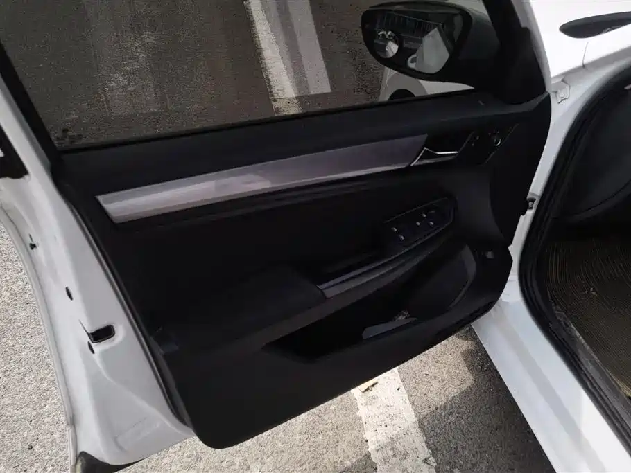 Volkswagen Bora 2019 Facelift Bora Legend 1.5L Automatic Fashion Type China VI фото 7