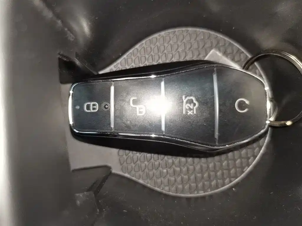 BYD Yuan UP 2025 Smart Drive Edition 401KM Vitality Version фото 9