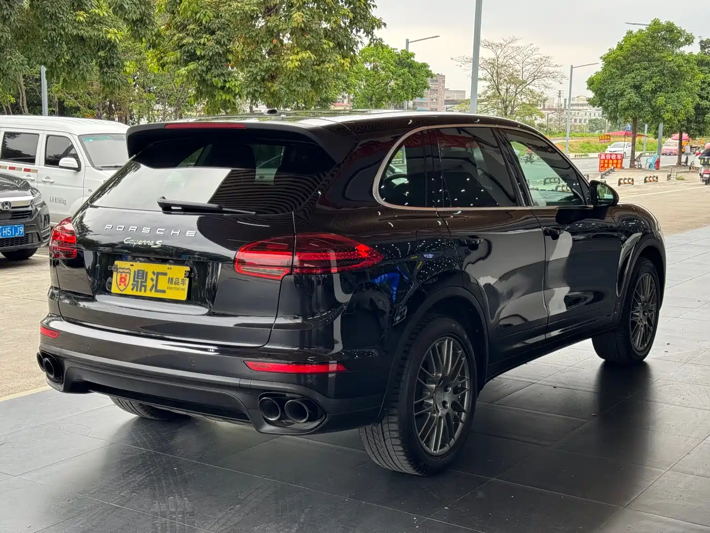 Porsche Cayenne New Energy 2016 Cayenne S E-Hybrid 3.0T фото 4