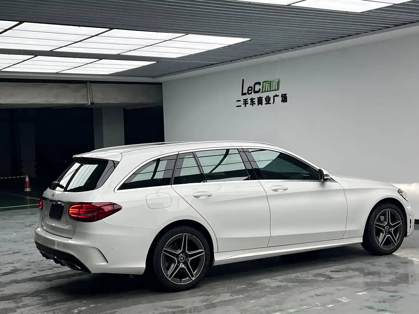 Mercedes-Benz C-Class (Import) 2020 Facelift C 260 Station Wagon фото 12