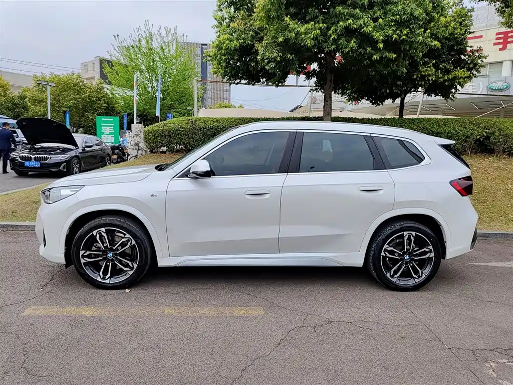 BMW X1 2023 sDrive25Li M Sport Package фото 3