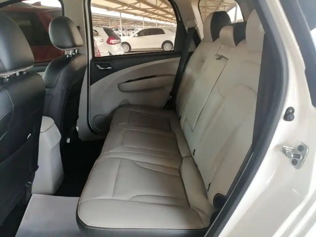 Dongfeng Fengxing Joyear XV 2017 2016 1.6L CVT Comfort