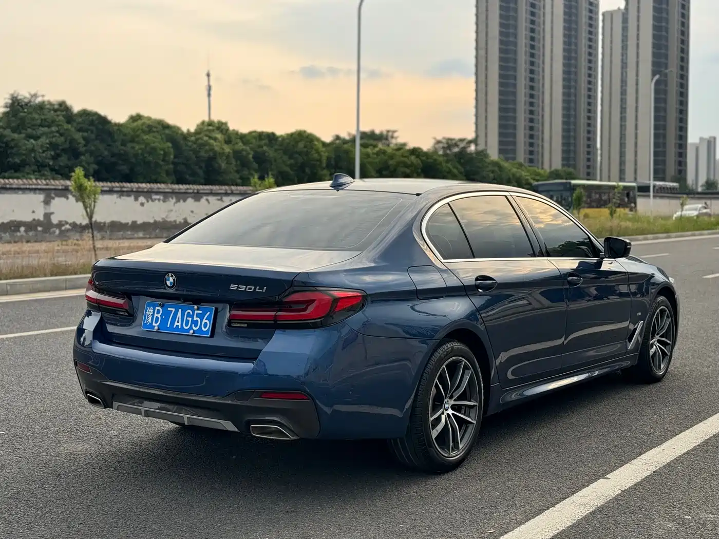 BMW 5-SERIES