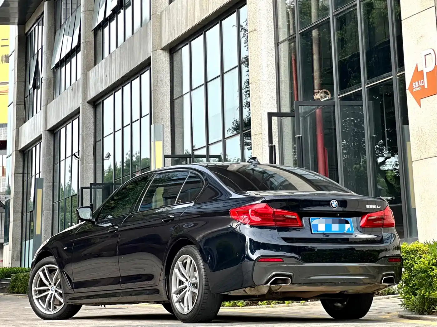 BMW 5 Series 2019 Facelift 525Li M Sport Package фото 3