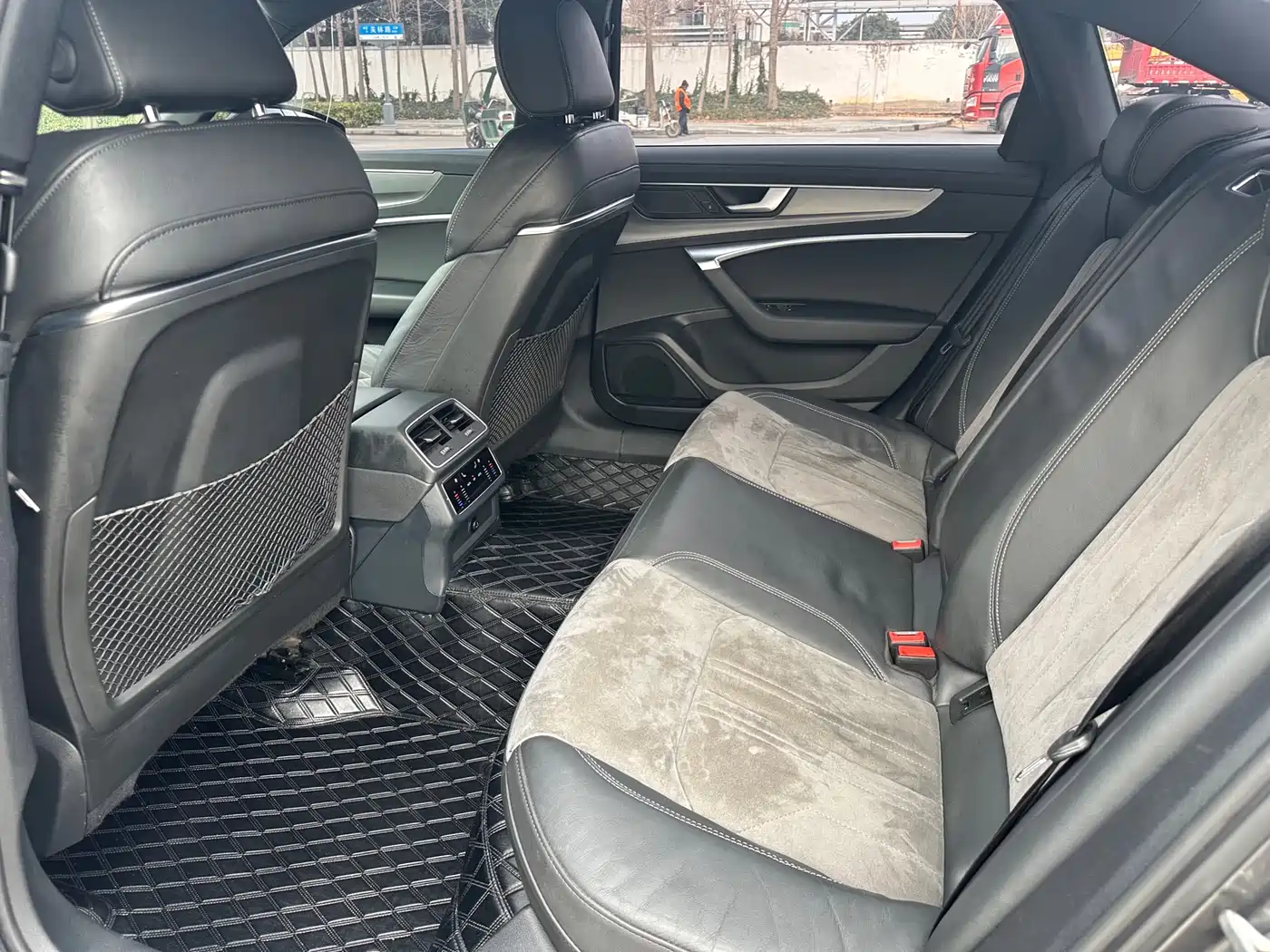 Audi A6L 2019 45 TFSI Premium Dynamic фото 6