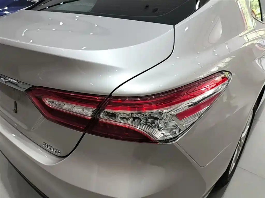 Toyota Camry 2021 2.0G Luxury Edition фото 8