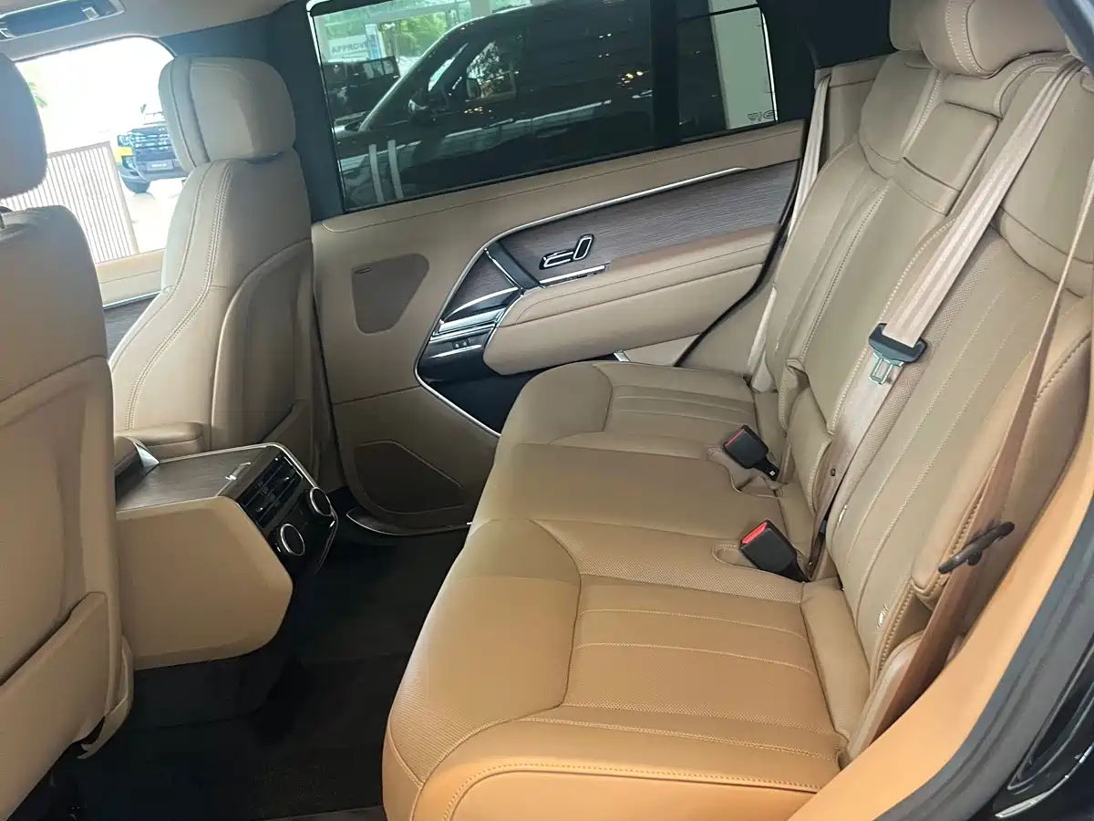 Land Rover Range Rover фото 9