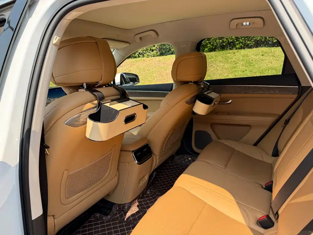 Aito AITO M5 2022 2022 Extended Range AWD Performance Edition