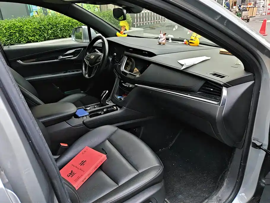 Cadillac XT5 2022 2.0T 2WD Luxury фото 8