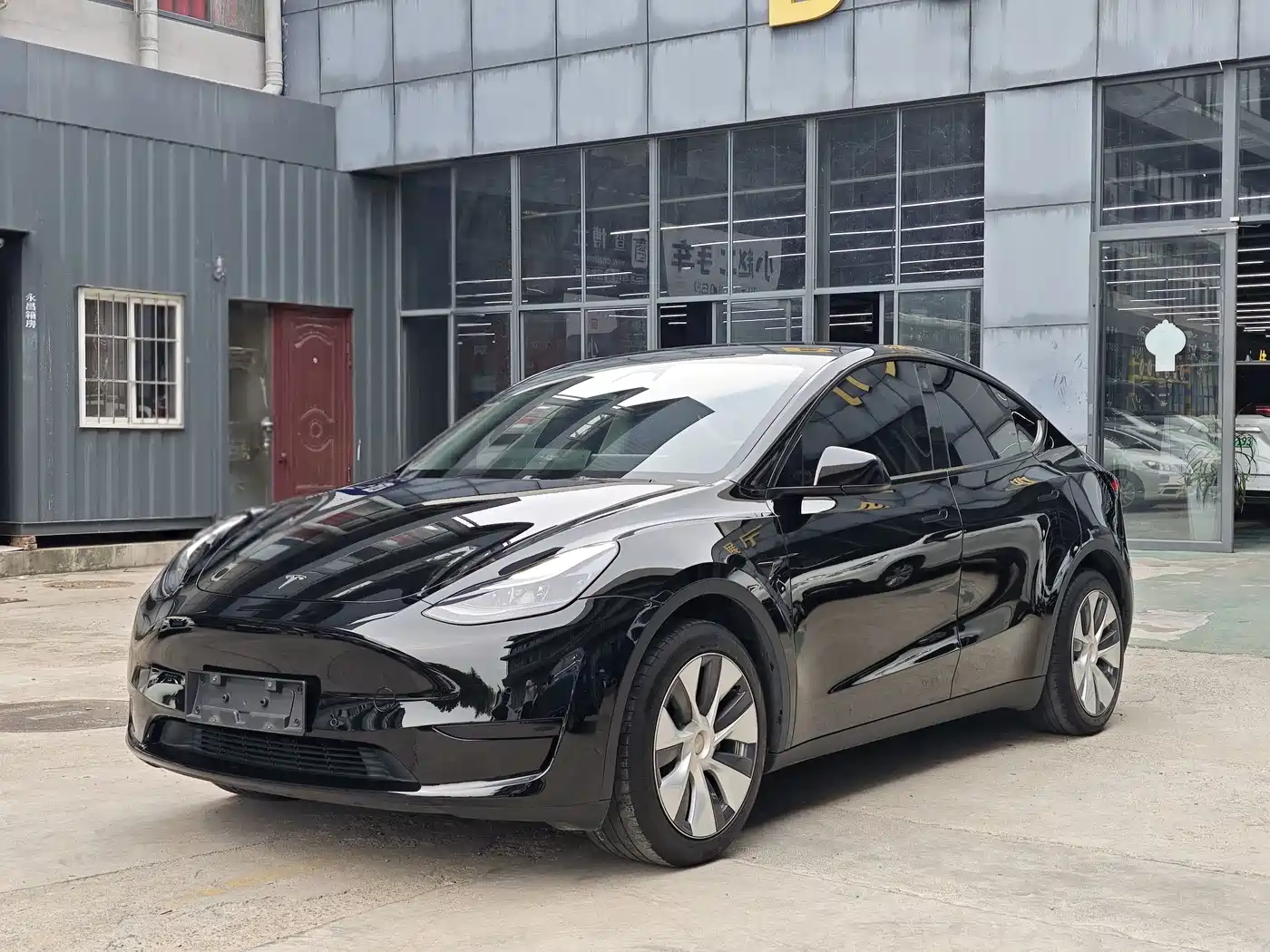 Tesla Model Y 2022 Facelift Rear-Wheel Drive Version
