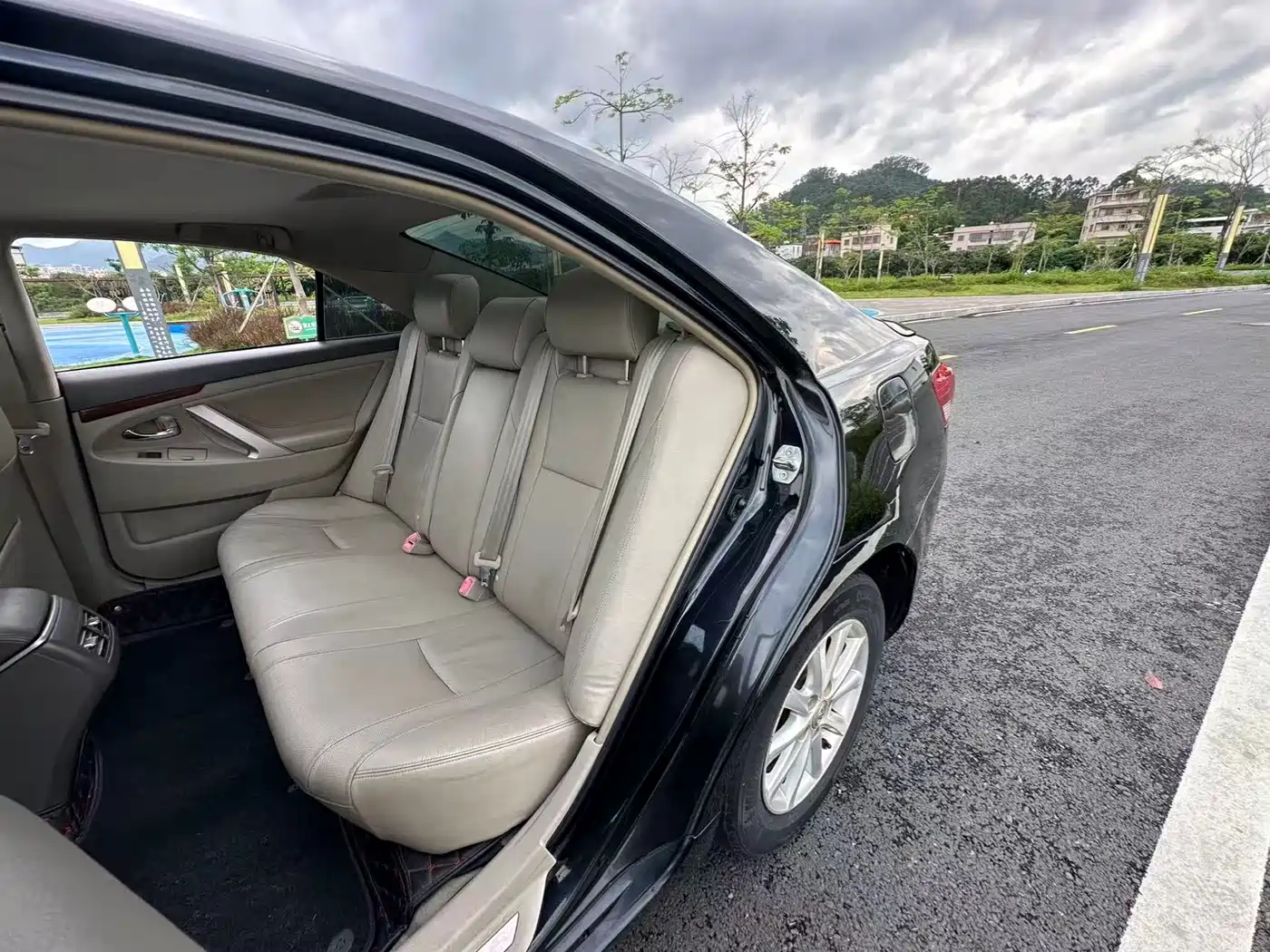 Toyota Camry 2013 200G Classic Luxury Edition фото 8