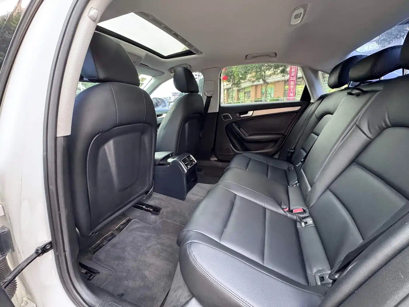 Фото 9 - Audi A4L