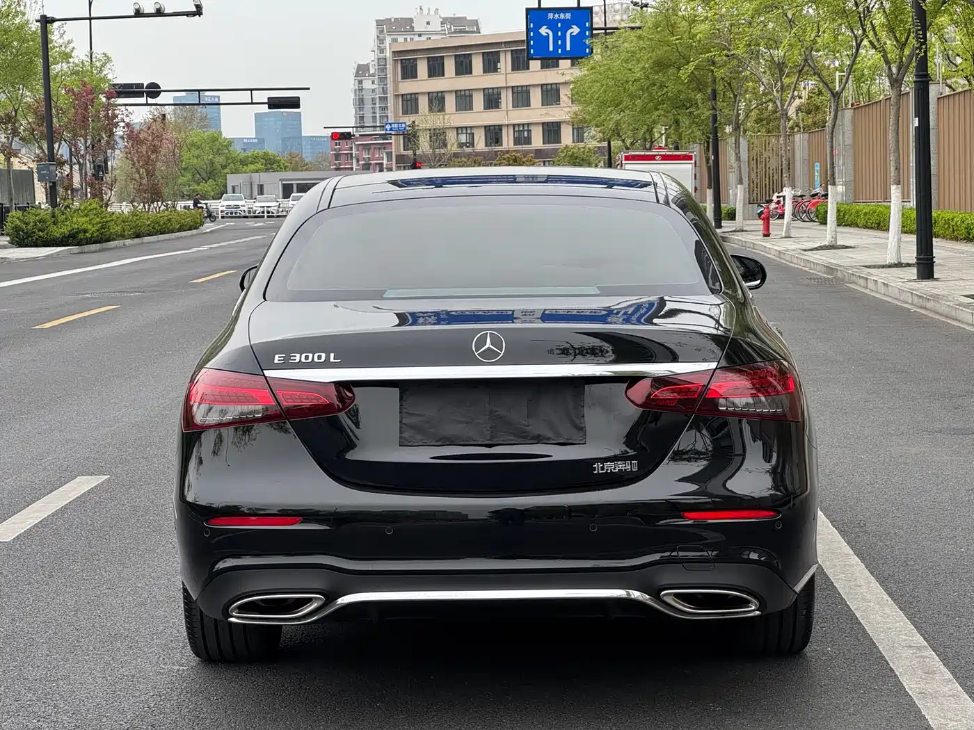 MERCEDES-BENZ E CLASS