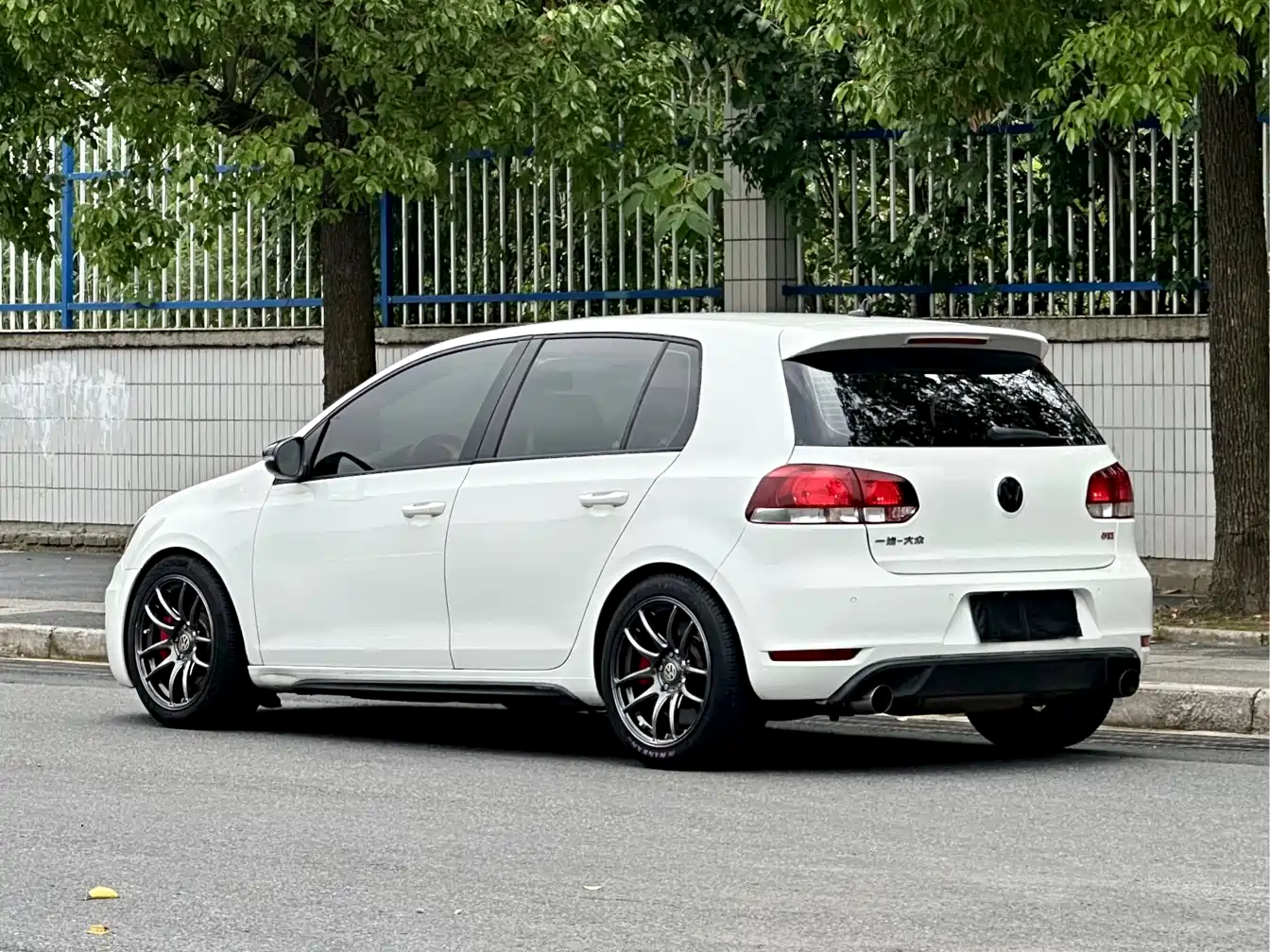 Volkswagen Golf GTI 2012 2.0TSI GTI фото 9