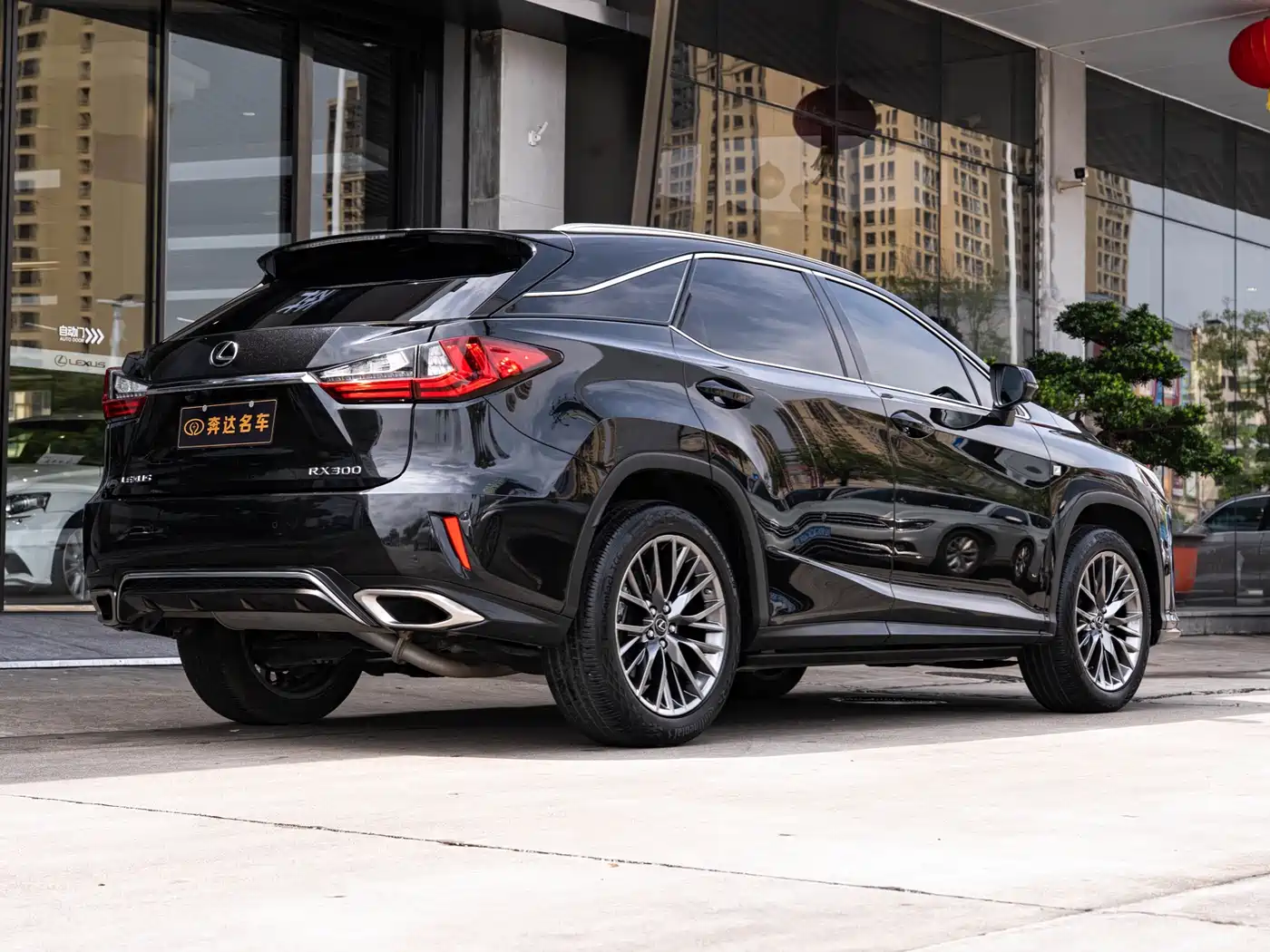 Lexus RX 2017 300 Mark Levinson AWD F SPORT China V фото 3