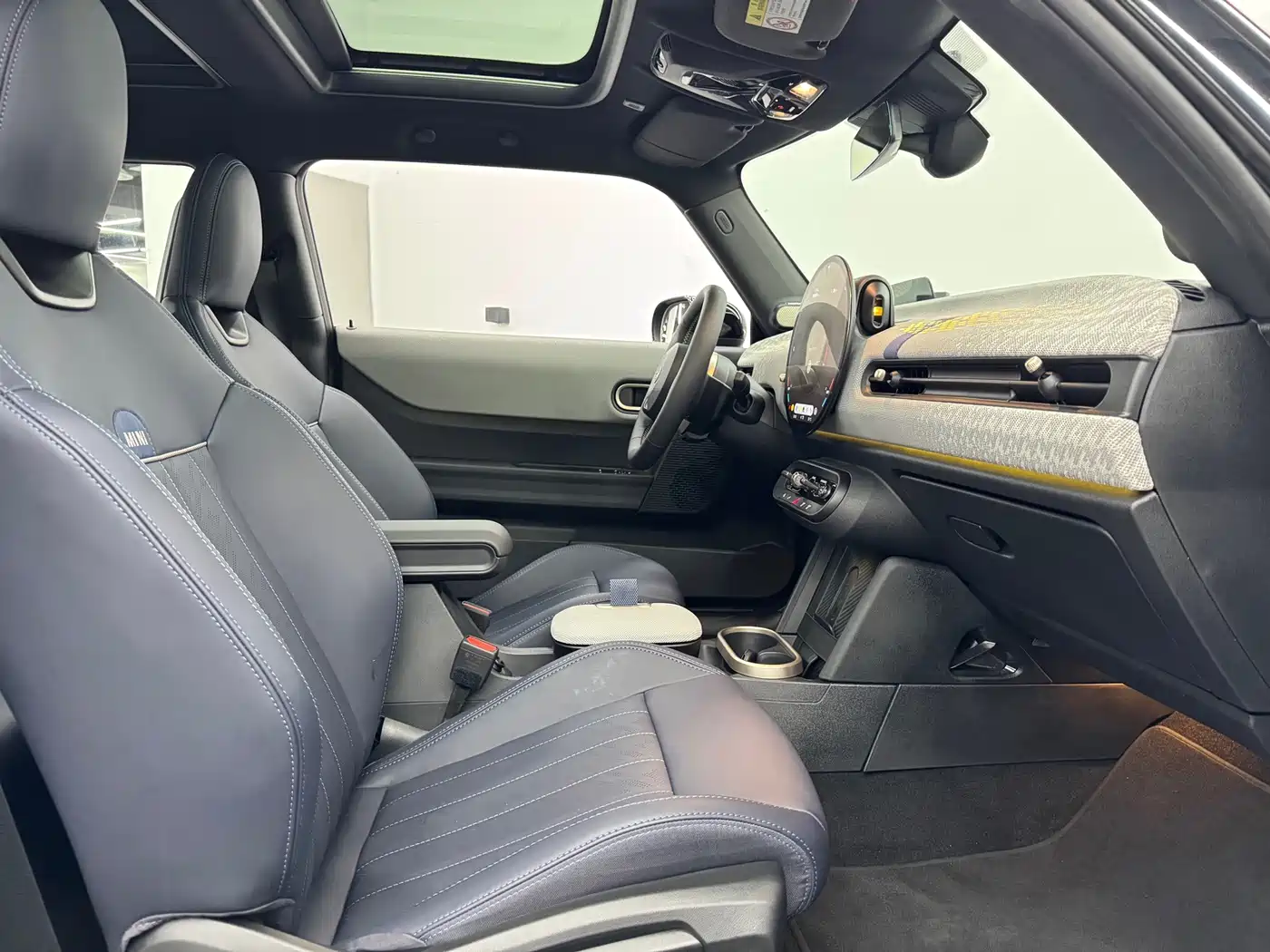 MINI MINI 2025 2025 2.0T COOPER S Artist