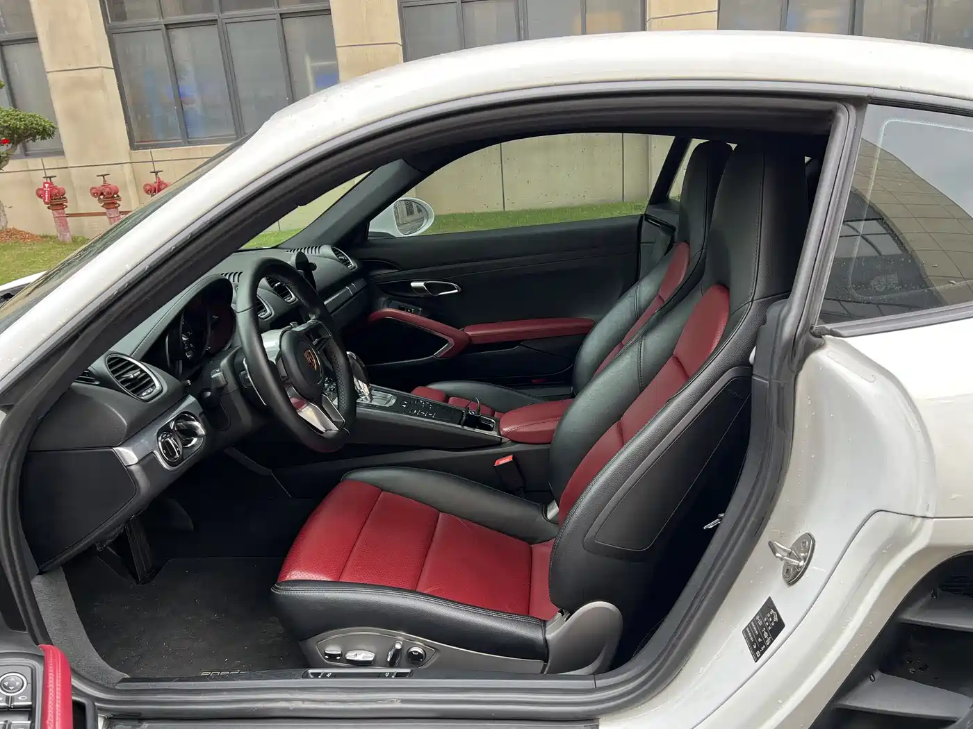 Porsche 718 2016 Cayman 2.0T фото 23