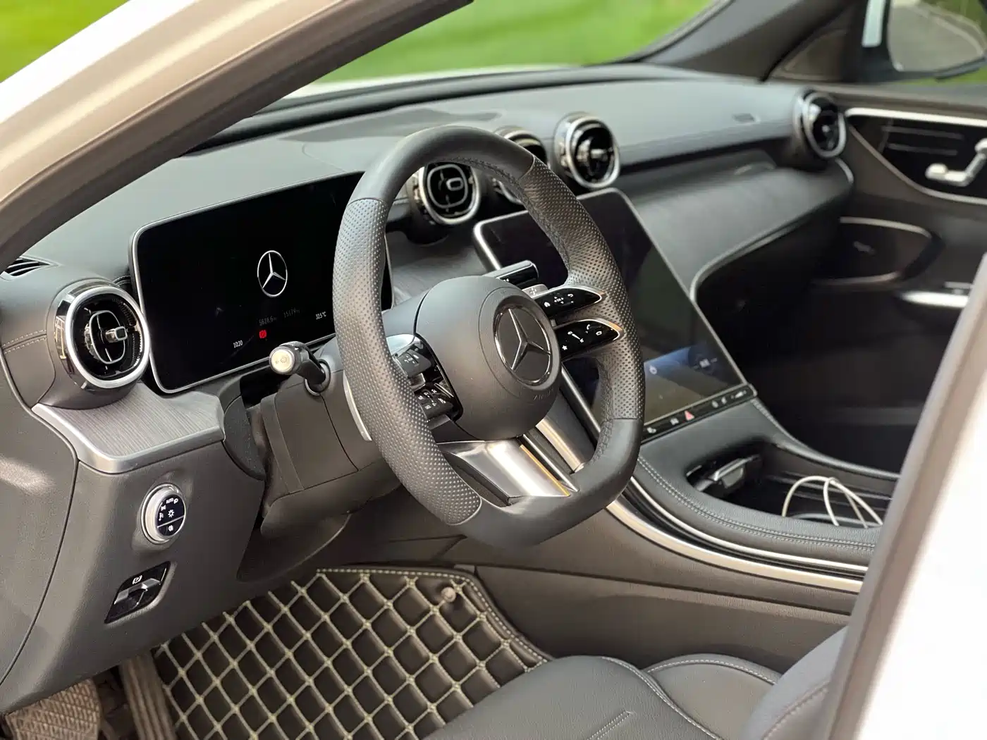 Mercedes-Benz C-Class 2024 Facelift C 200 L Sport фото 11