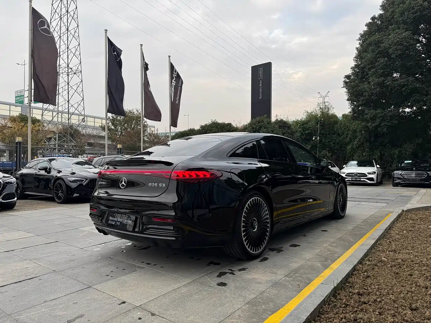 MERCEDES-BENZ EQS AMG