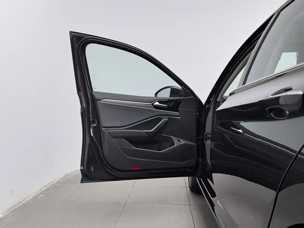 Volkswagen Sagitar, миниатюра 8